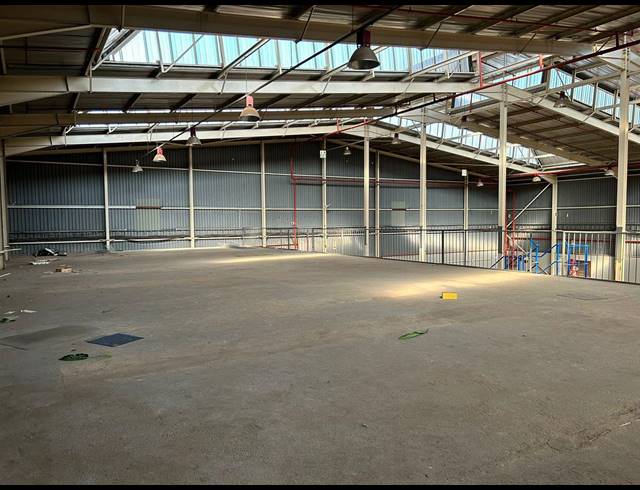 5,822M² WAREHOUSE TO LET IN KELVIN